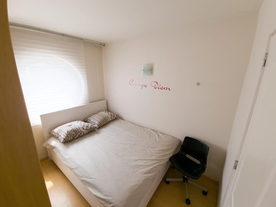 Cozy Studio With Pool Close To The Sea Ostend Exterior foto