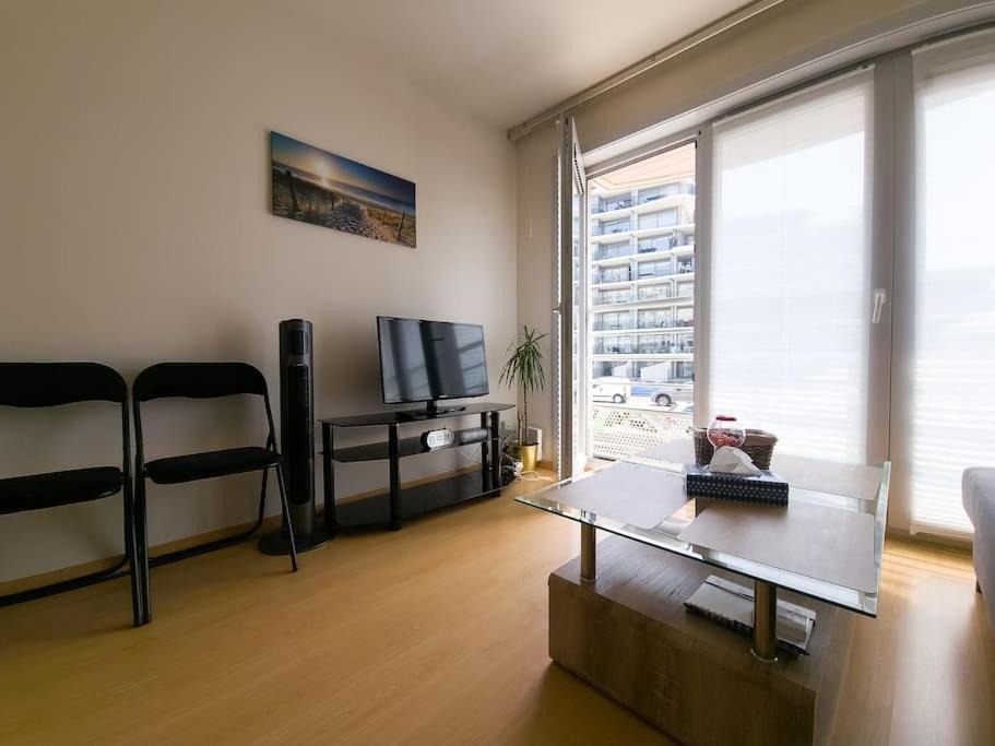 Cozy Studio With Pool Close To The Sea Ostend Exterior foto